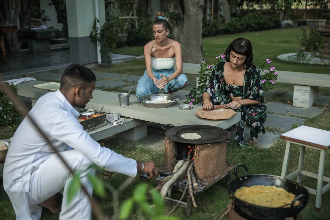 A group cooking class with guests