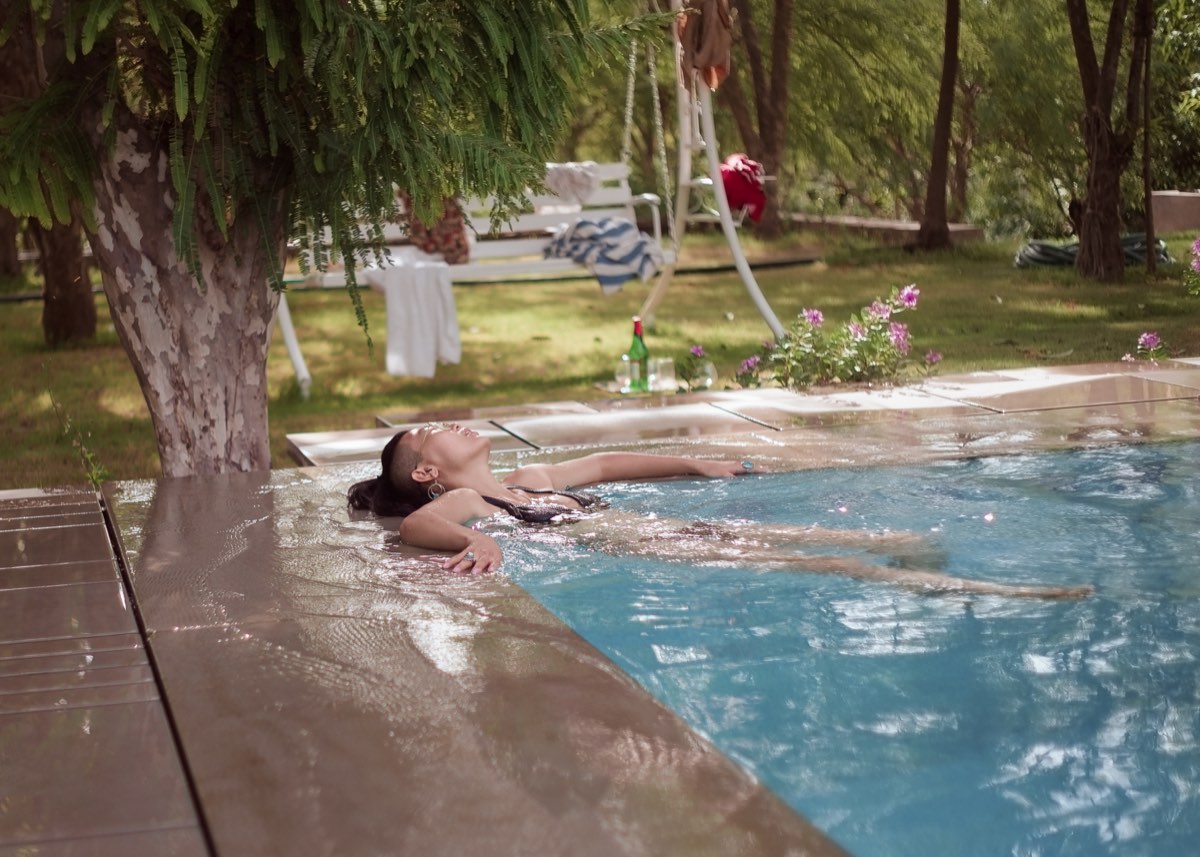 A swimmer in the pool during the day