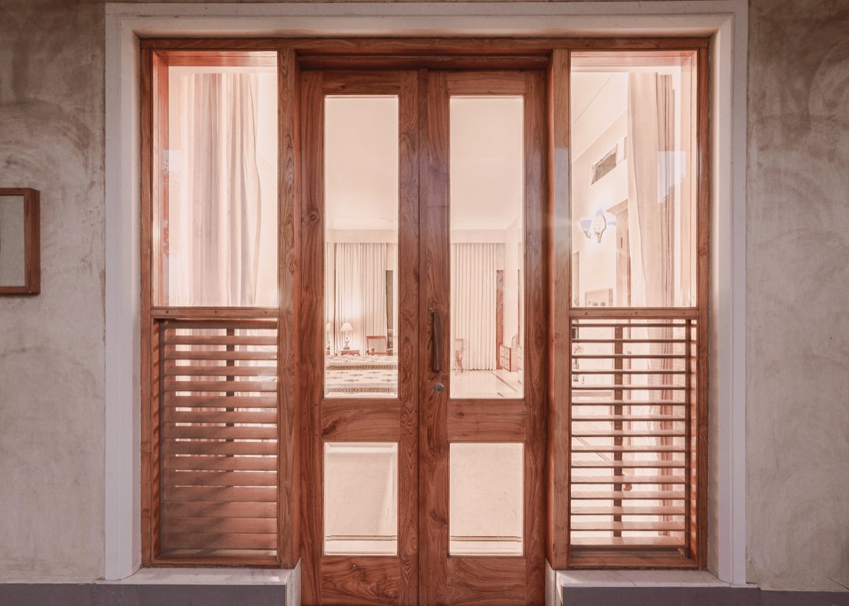 The balcony doors